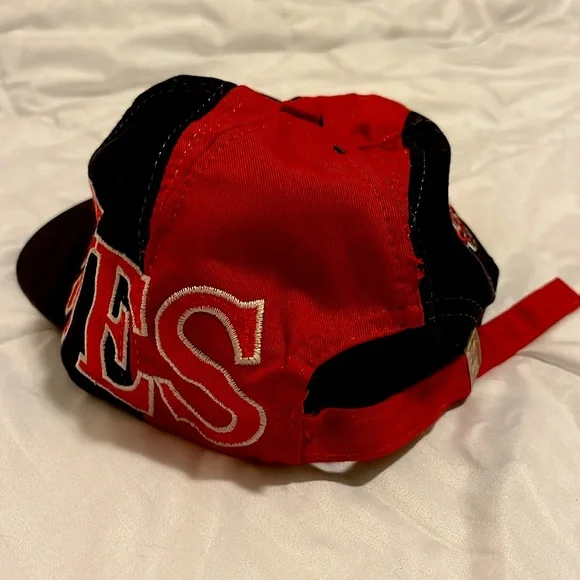 Vintage Braves baseball cap - Picture 3 of 3